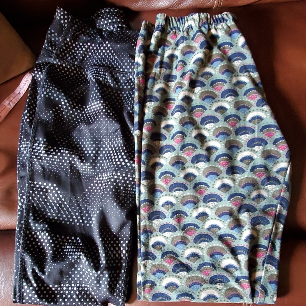 🔥2 pair leggings